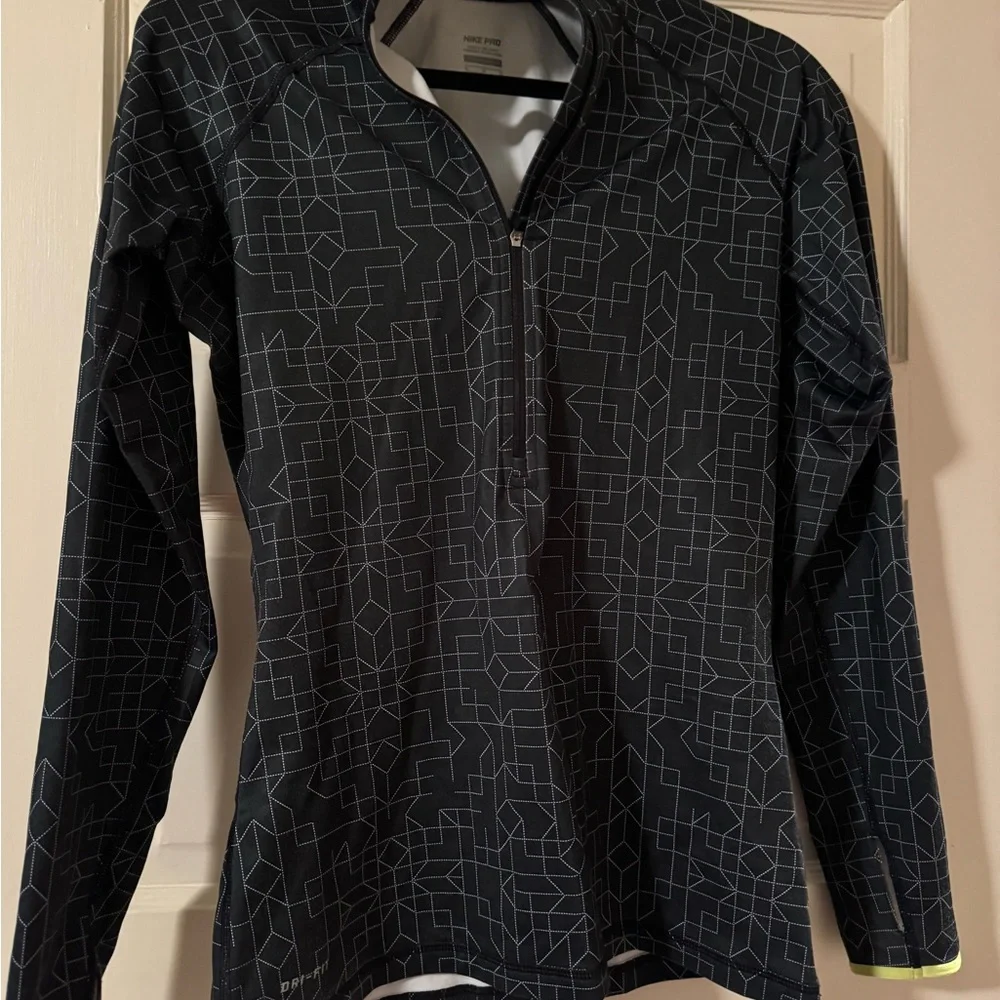 Nike Pro top women’s long sleeve half zip - Picture 3 of 7